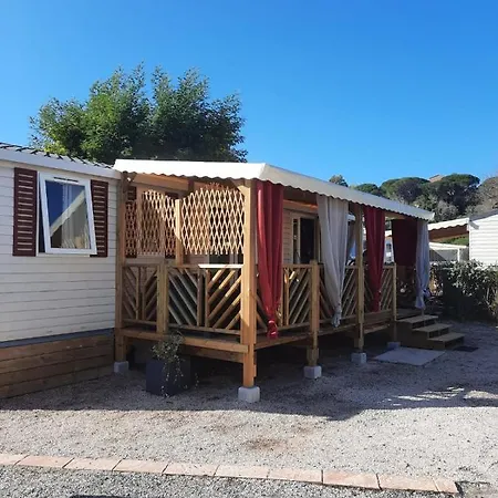 Campsite Grand Mobilhome Spacieux 8 Places Frejus/straphael Frejus