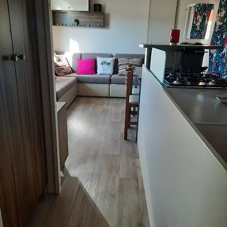 Campsite Grand Mobilhome Spacieux 8 Places Frejus/straphael *